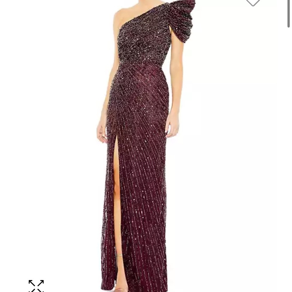 MAC DUGGAL, Women's Embellished Puff One Shoulder Gown, size 6